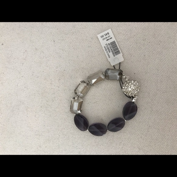 WHBM magnetic clasp bracelet. New with Tags - Picture 3 of 3